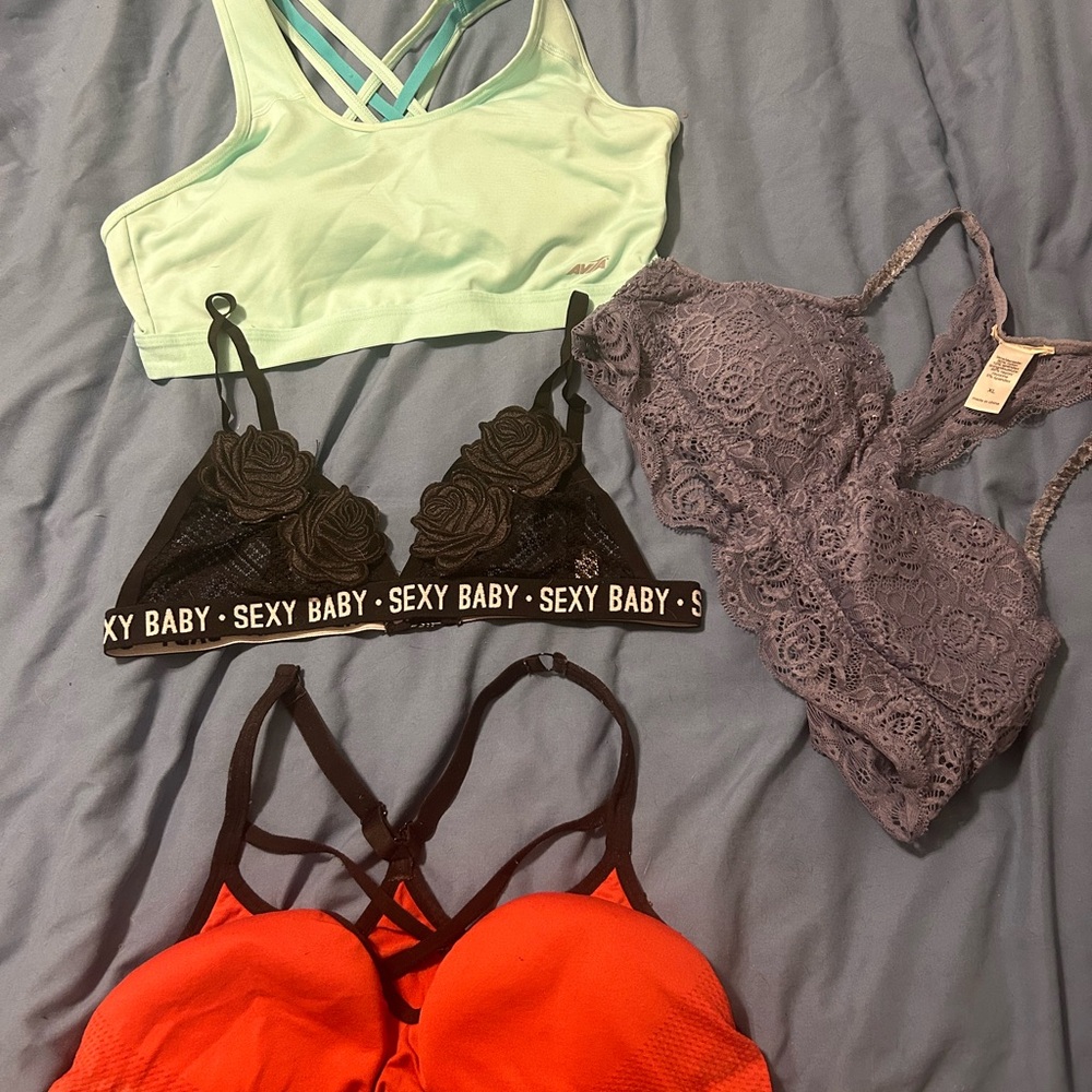 Intimates Bras Four Set
